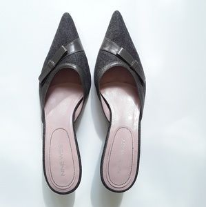 NINE WEST 《Grey Pointed Toe Slides》